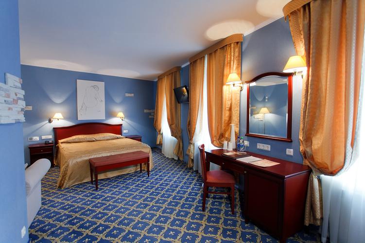 Old Estate 4* (г. Псков)