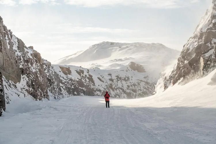 От моря до монолитов